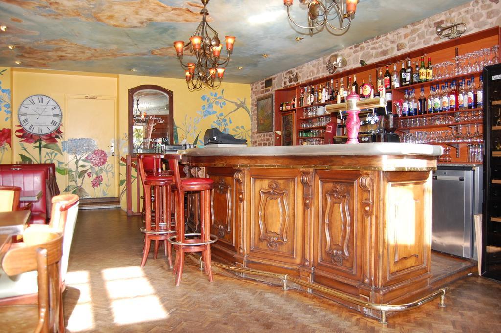 Hotel Restaurant La Belle Epoque 르크로조 외부 사진